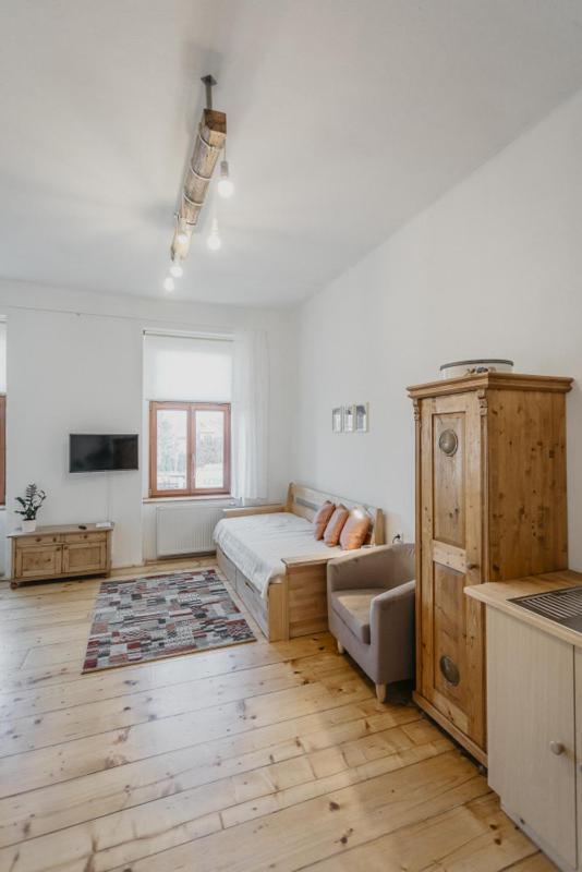 Apartman 3, Suvorovova 158 Cesky Brod Kültér fotó