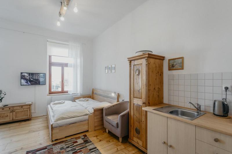 Apartman 3, Suvorovova 158 Cesky Brod Kültér fotó