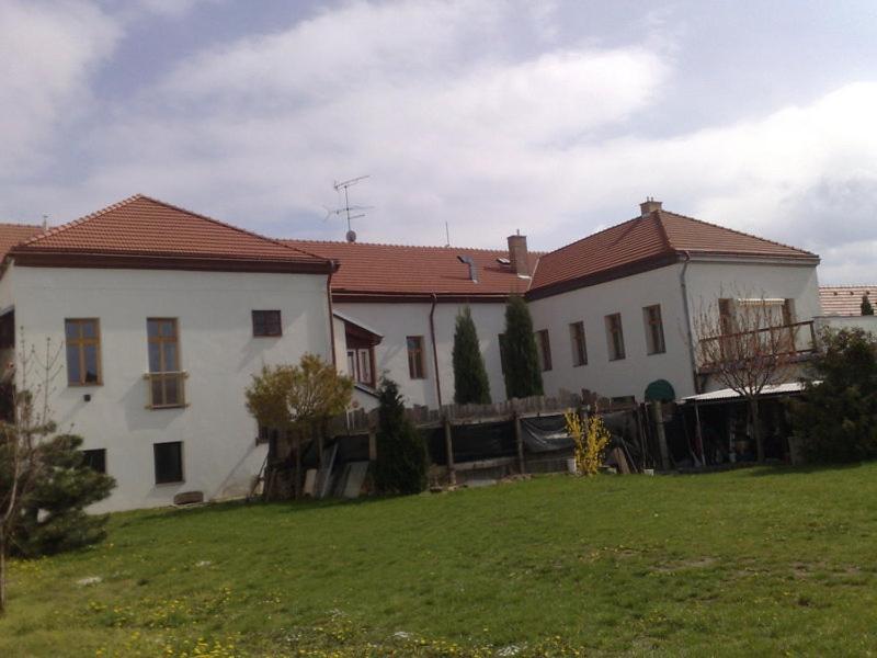 Apartman 3, Suvorovova 158 Cesky Brod Kültér fotó